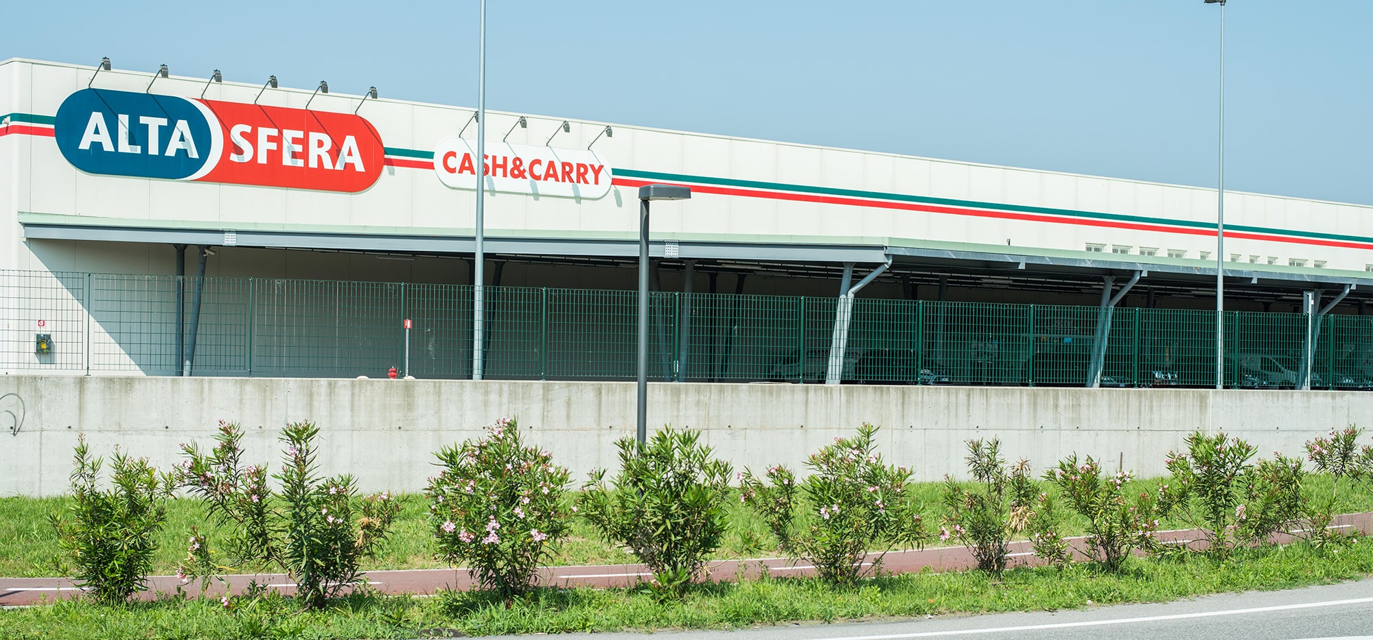 CASH&CARRY